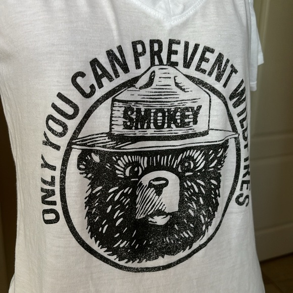 Official Licensed Smokey The Bear Tee M - Picture 2 of 4
